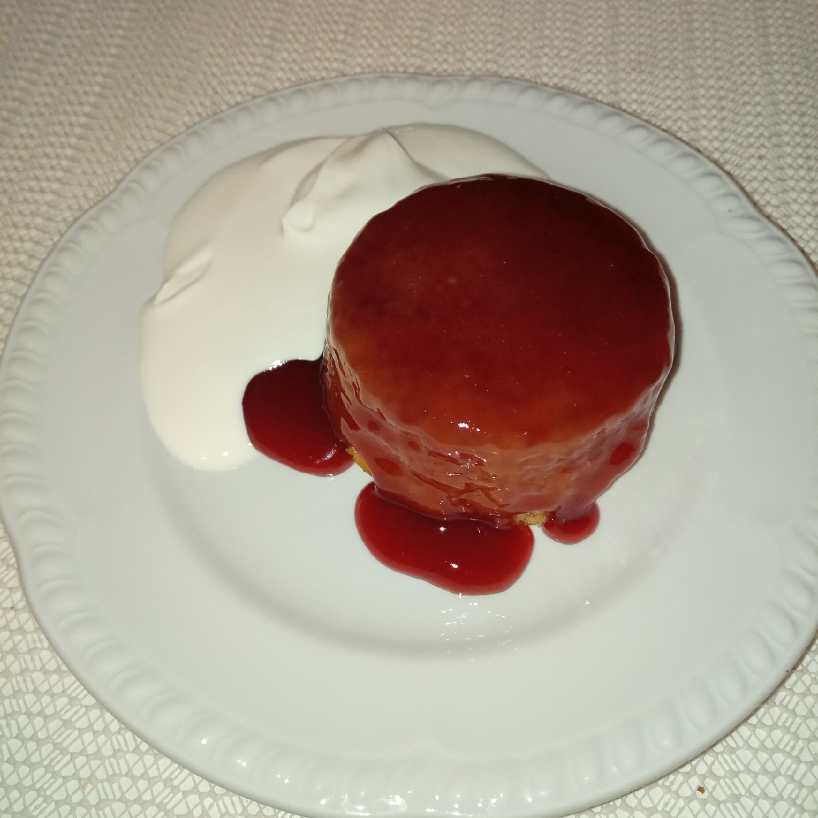 Supersupergirl's Food Reviews M&S Raspberry Jam Sponge Puddings