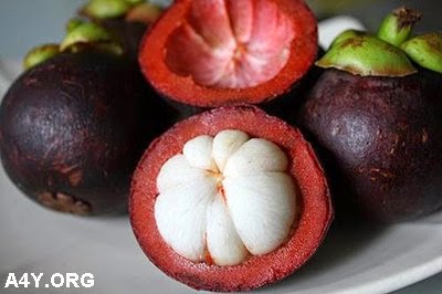 Bí quyết lột vỏ Măng Cụt không dùng dao Bí quyết lột vỏ Măng Cụt không dùng dao