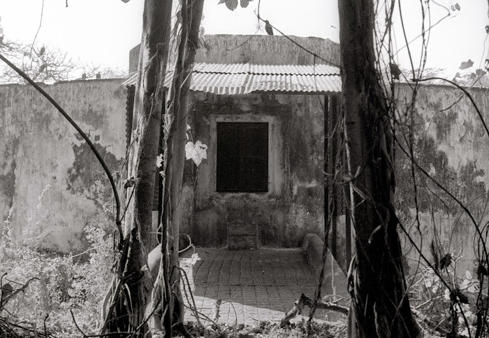 Mumbai, Malabar Hill, tours de silence, dakhma, parsi, mazdéisme, zoroastre,  © L. Gigout, 1991