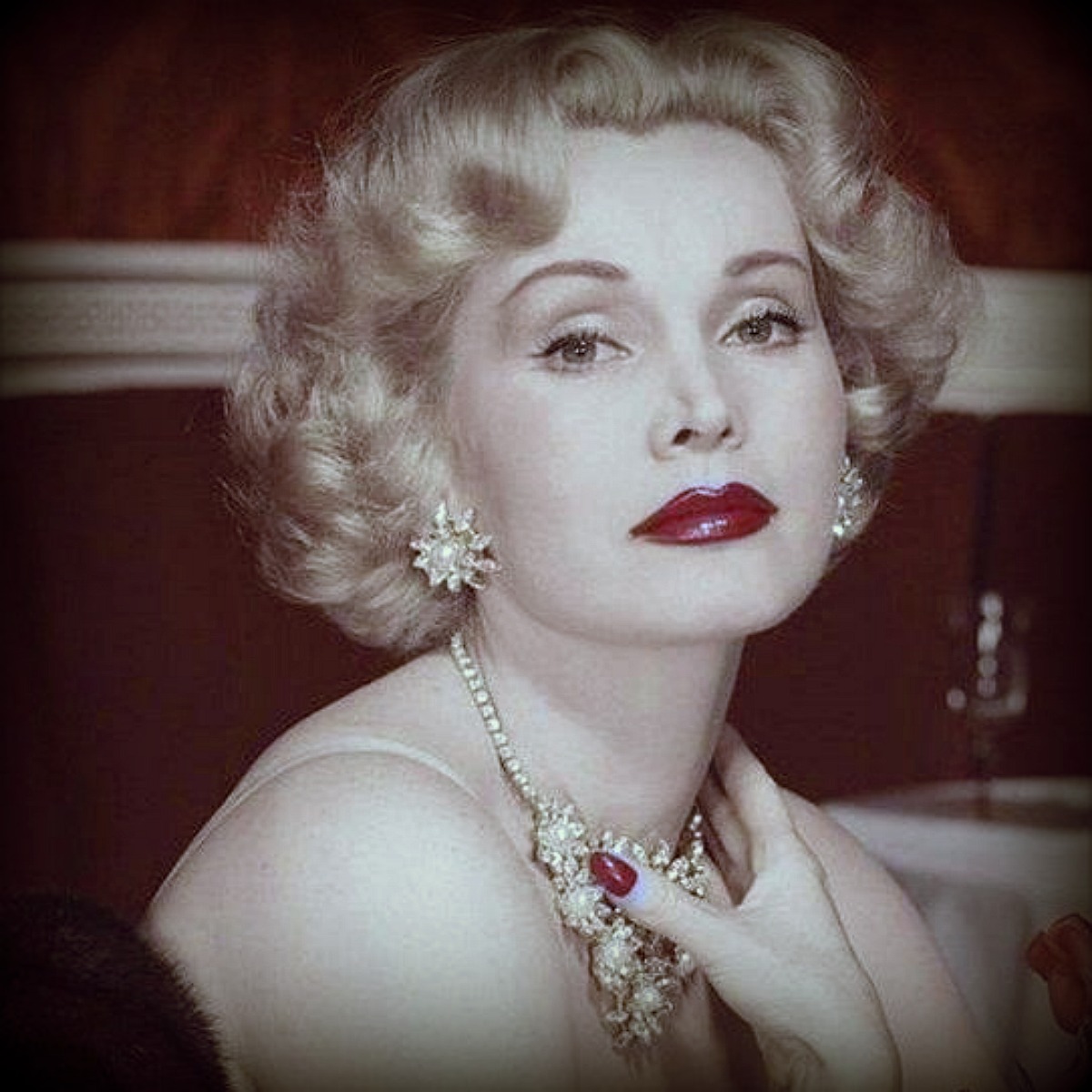 WHBCGR 12/01/2016 01/01/2017