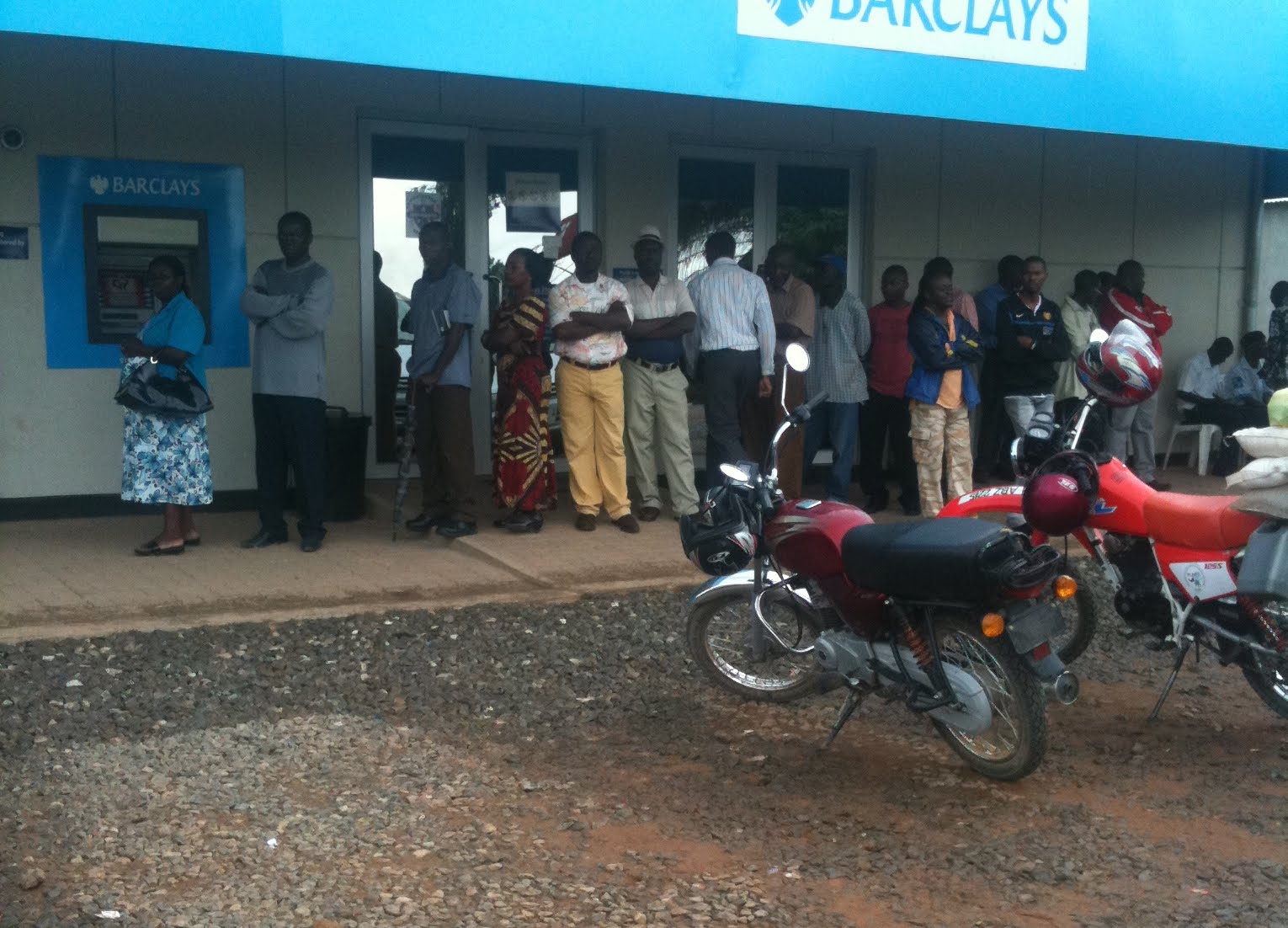 Amy's Assorted Adventures: How To Survive a Queue