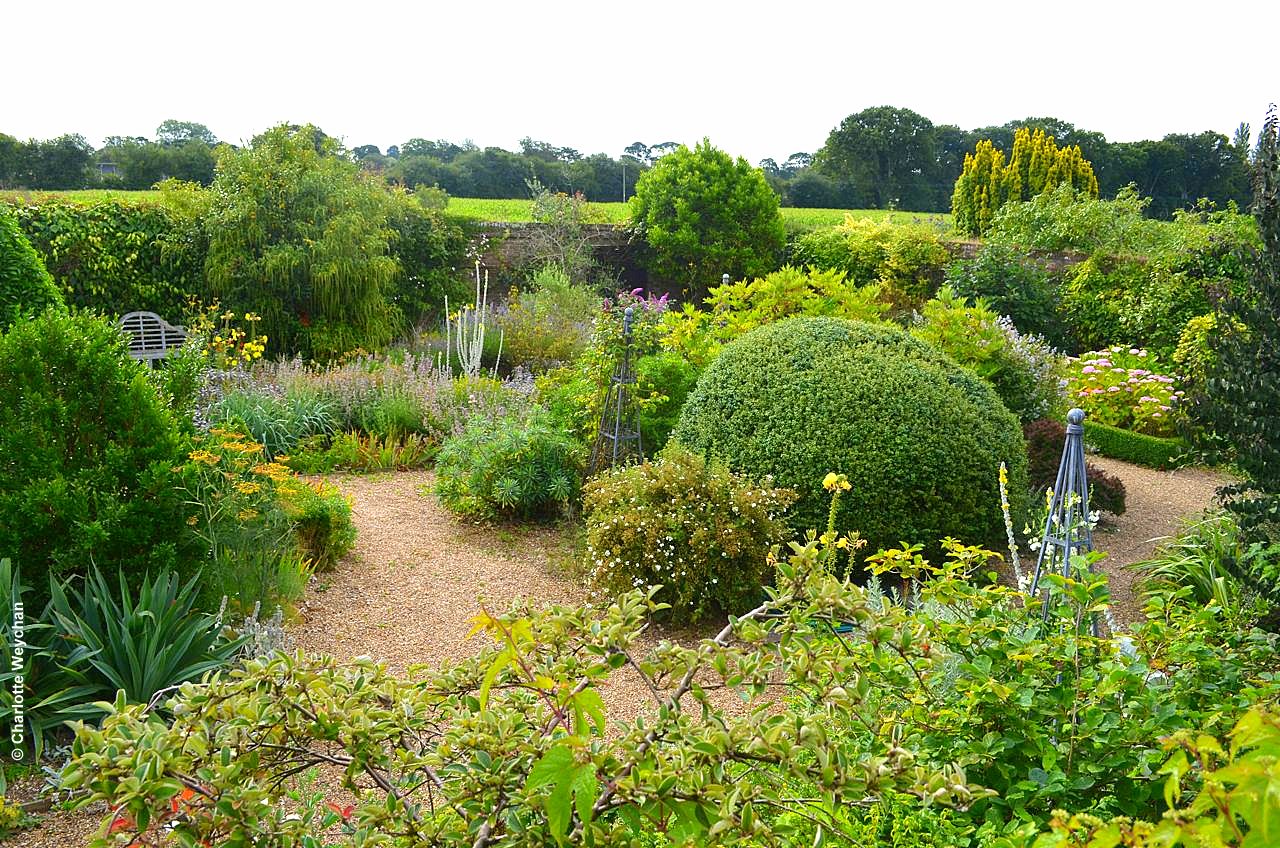 The Galloping Gardener August gardens Up in the air with John