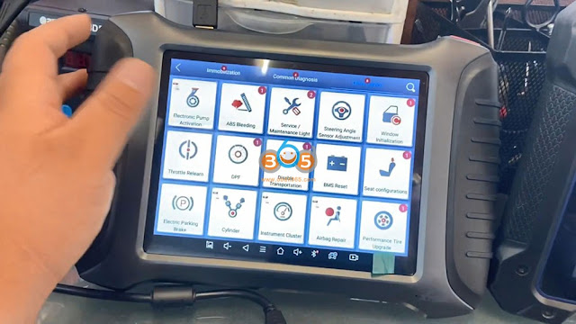 مقایسه Autel IM608 Pro و Xtool X100 PAD3 10