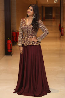 Aishwarya Rajesh stills At World Famous Lover Pre Release Aishwarya Rajesh stills At World Famous Lover Pre Release