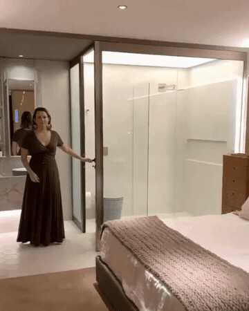 4D5E7659-DDE4-4FDD-87C9-10A291159BF1.gif