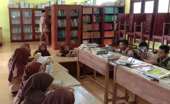 TBM RUMAN Aceh Dukung Modernisasi Pustaka SMKN 1 Singkil Utara