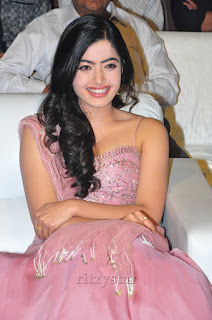 Rashmika Mandanna Sizzles at Geetha Govindam Audio Release