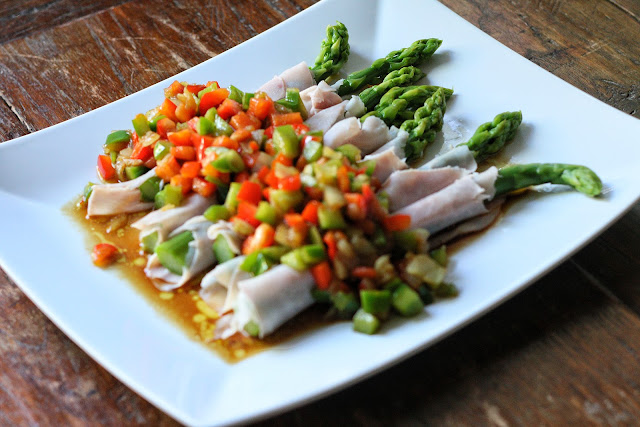 Asparagus with Ham, Bell Pepper and Balsamic Vinegar