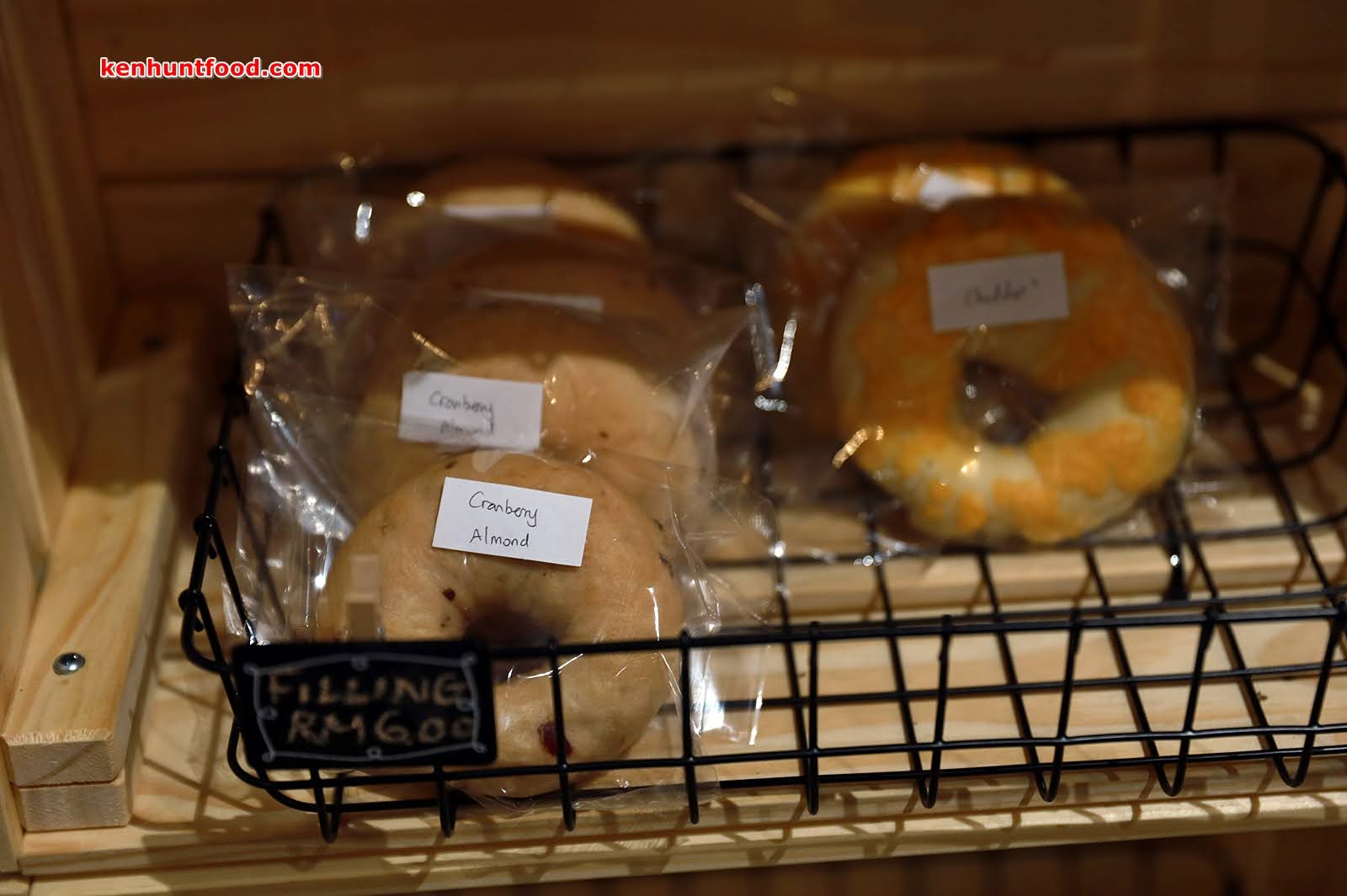 KEN HUNTS FOOD Bagel's Dream 贝果の梦 Campbell Street, Penang.