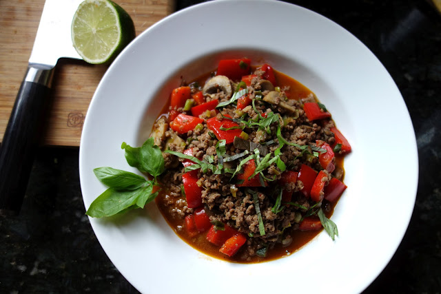 Fresh Local and Best: Thai Red Curry Beef with Mushroom Red Bell Pepper ...