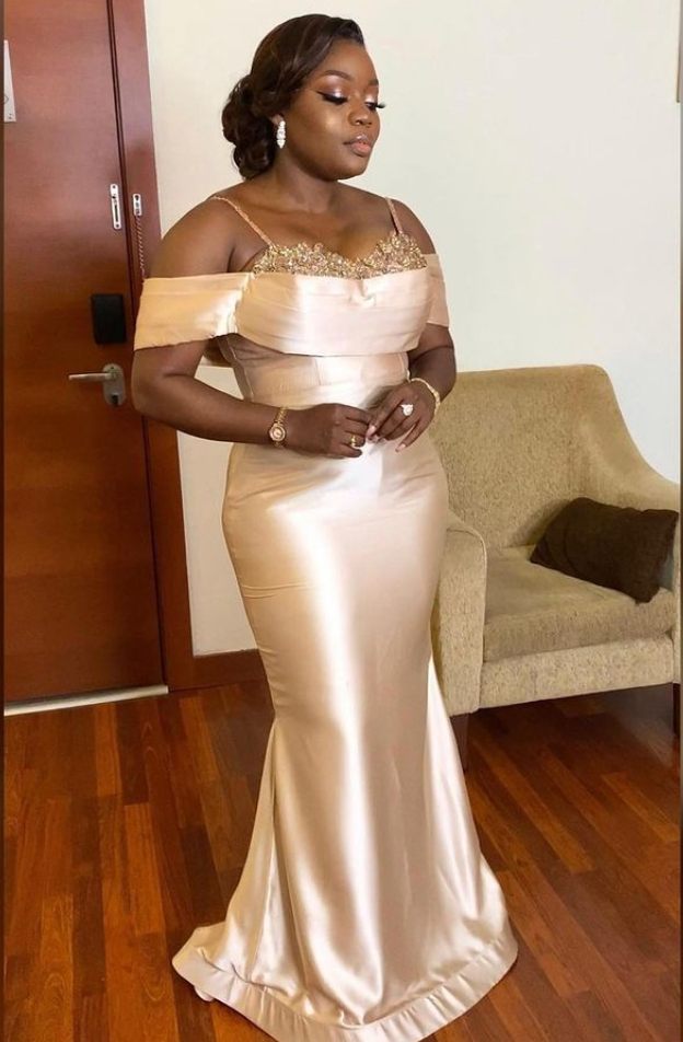 Champagne Gold Colour Lace Styles for Fashionable Amazing