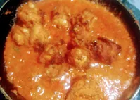 Adding chicken Tikka in sauce for Chicken Tikka masala recipe