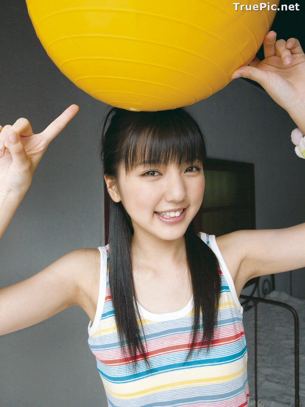 Image Japanese Singer and Actress - Erina Mano - Summer Greeting Photo Set - TruePic.net - Picture-6