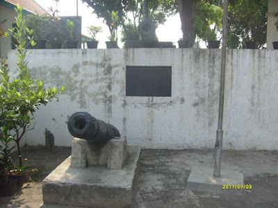 Meriam Menara Syah Bandar Jakarta