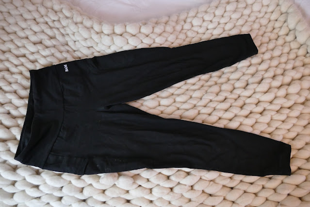 Best Bamboo Clothing Brand in UK, bamboo clothing brand uk, bamboo clothing review, BAM review uk, bamboo leggings uk, bamboo sweatpants uk, best bamboo clothing