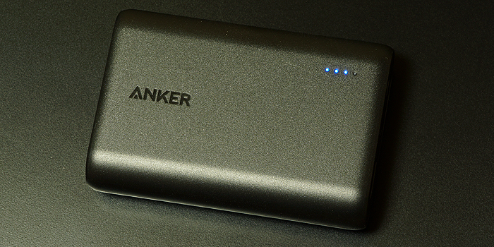 モバイルバッテリー「ANKER PowerCore 10000」の使用感、長所をレビュー。