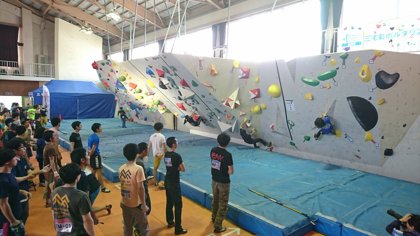 岩と板 三宅島ボルダリングカップ19 終了