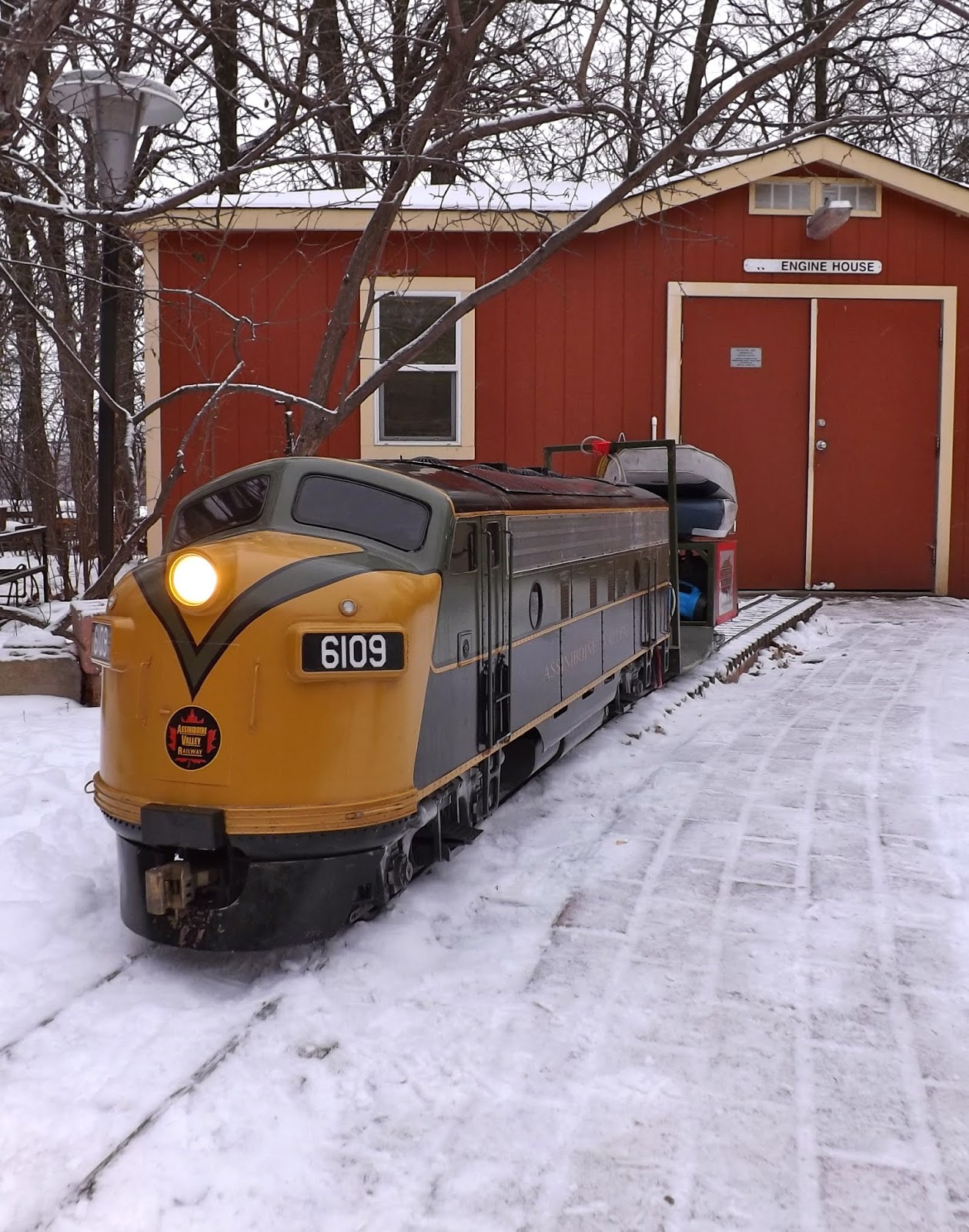 Winnipeg Model Railroad Club Assiniboine Valley Railway holds last