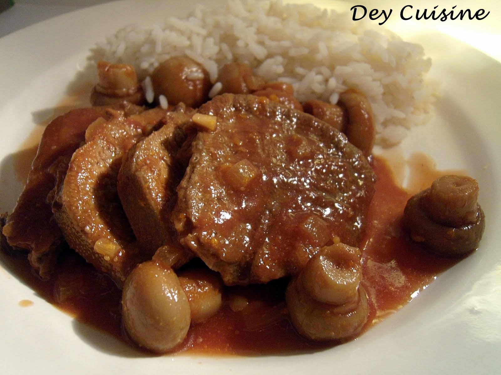 Dey cuisine Langue de boeuf, sauce tomate & champignons