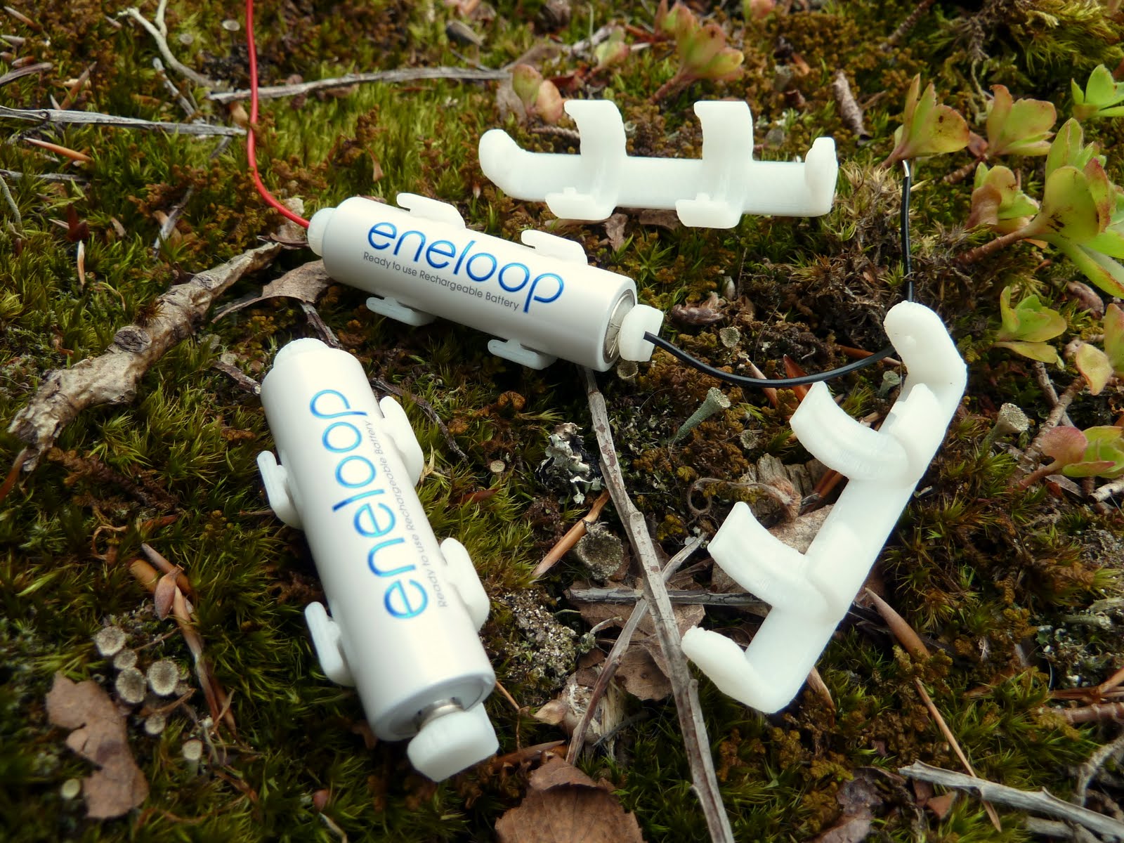 TinkerWorks AA Battery holder