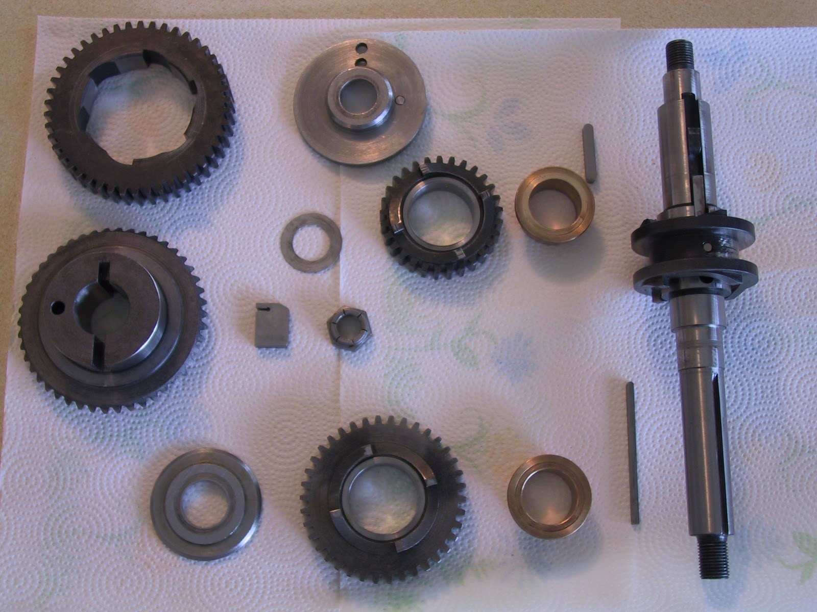 Hobart A200 Overhaul: Center Shaft Parts Layout