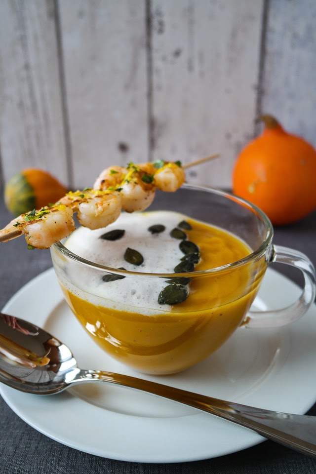 Kürbissuppe mit Garnelen