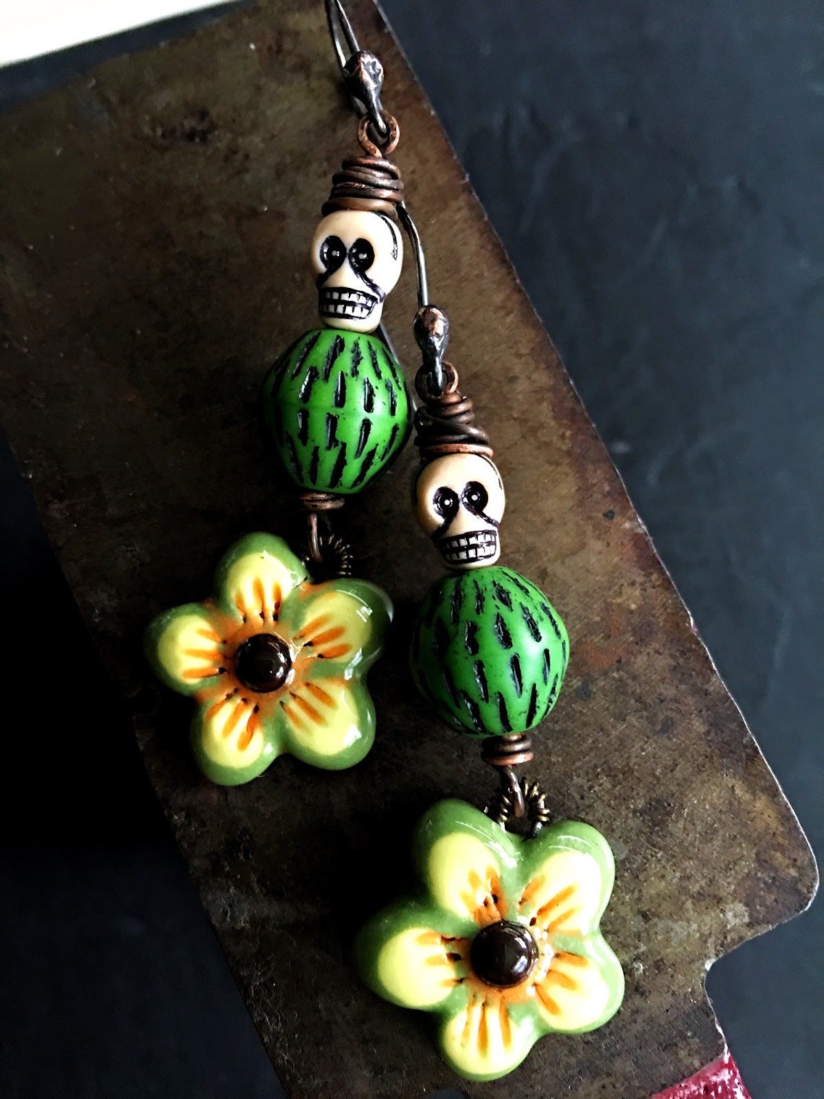 Earrings Everyday "Pins and needles, needles and pins, it's a happy