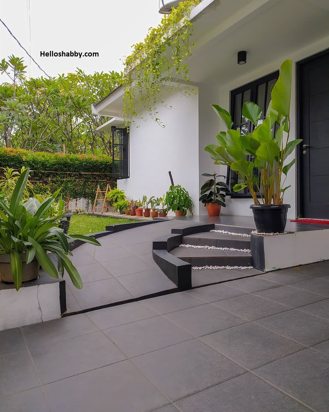Kumpulan Desain Stylish Tangga Mini Teras Rumah Modern ~ HelloShabby