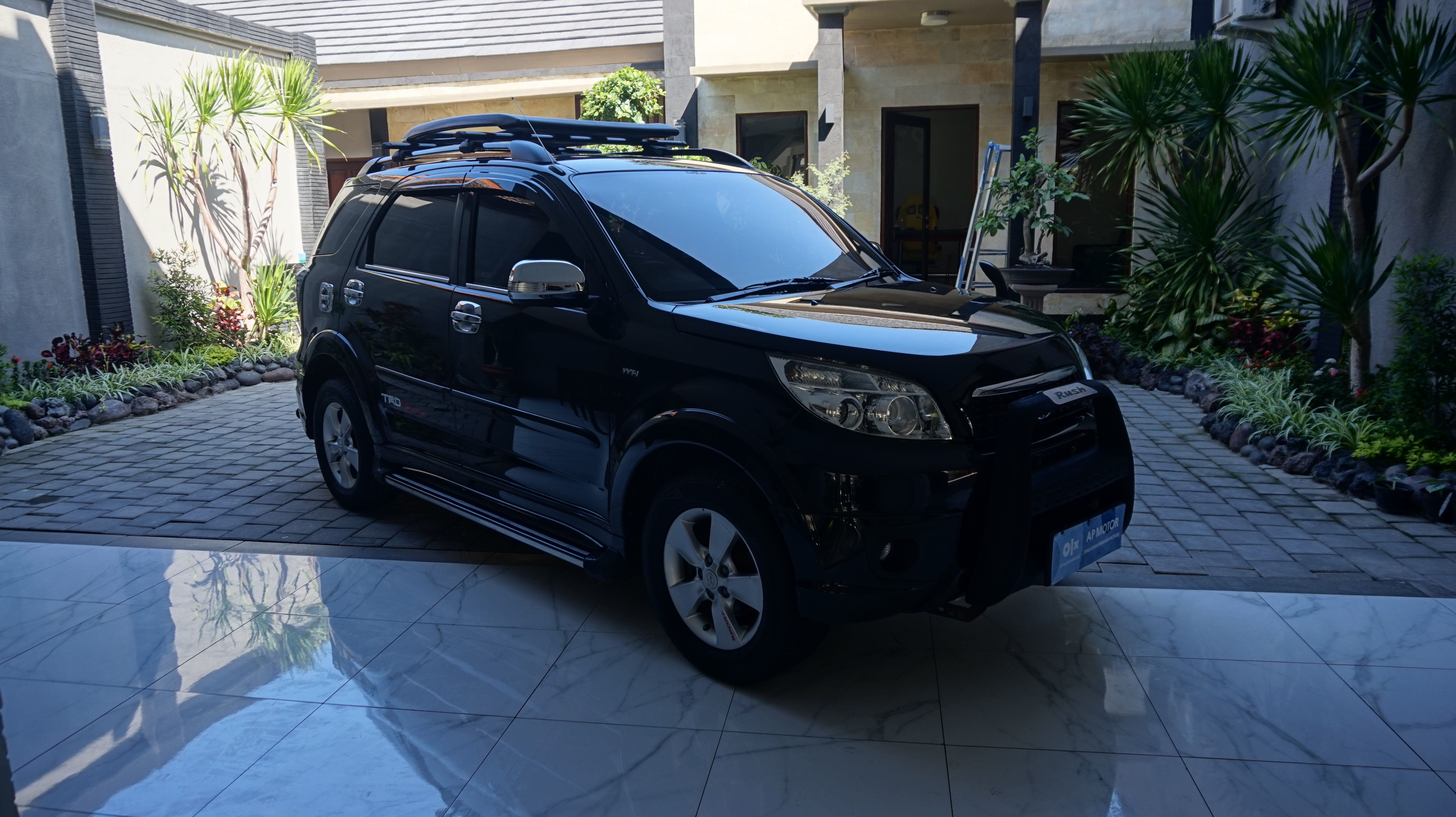 Toyota Rush 2008 салон