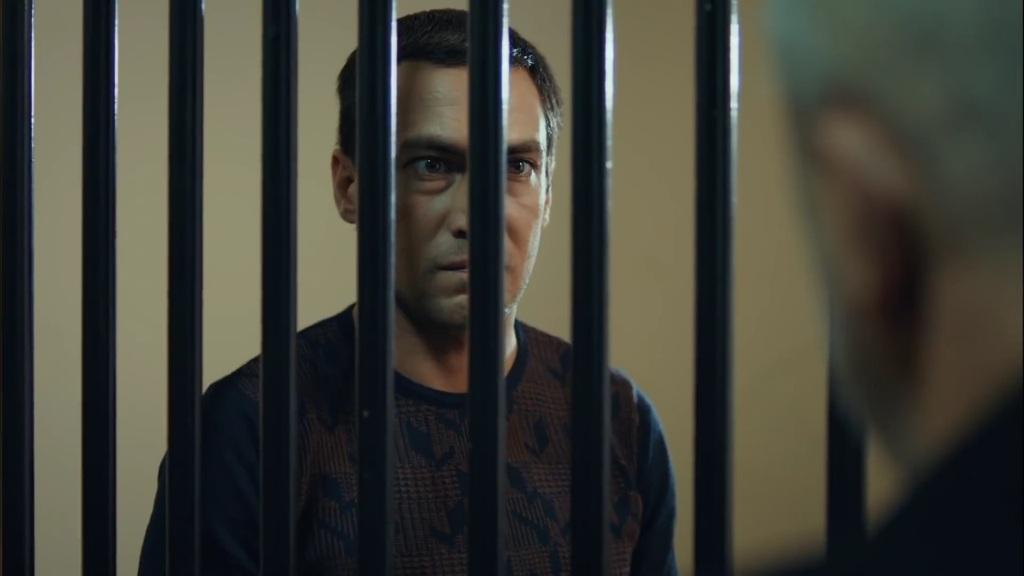 Czarna perła odcinek 42: Vural zostaje aresztowany! Hazal poznaje swojego ojca! [Streszczenie + Zdjęcia]