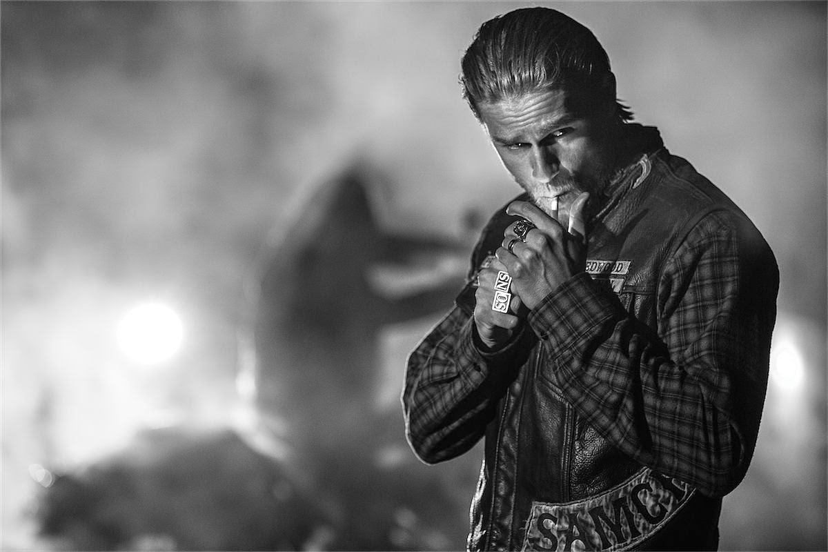 Sons Of Anarchy Saison 7 Episode 12 Sons Of Anarchy Season 7 Episode 12 Recap: Look At The Pretty Flowers