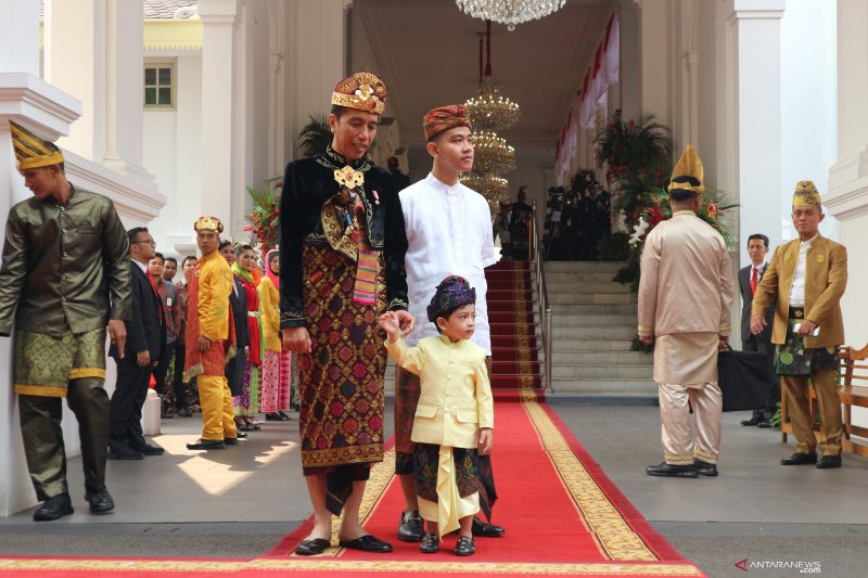 Alasan Jokowi Persilakan Anak dan Menantu Terjun ke Politik 
