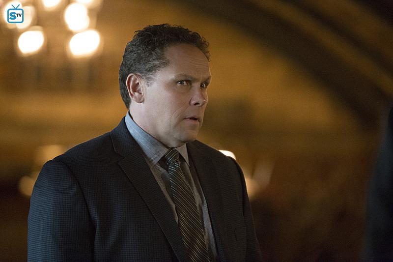 PERSON OF INTEREST RECENSIONE di un finale PERFETTO! Lost In A FlashForward PERSON OF INTEREST RECENSIONE di un finale PERFETTO! Lost In A FlashForward