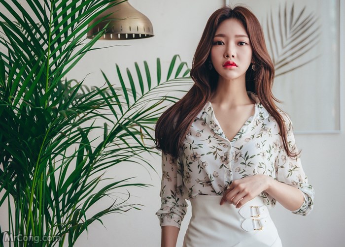 Beautiful Park Jung Yoon in the April 2017 fashion photo album (629 photos) photo 2-1
