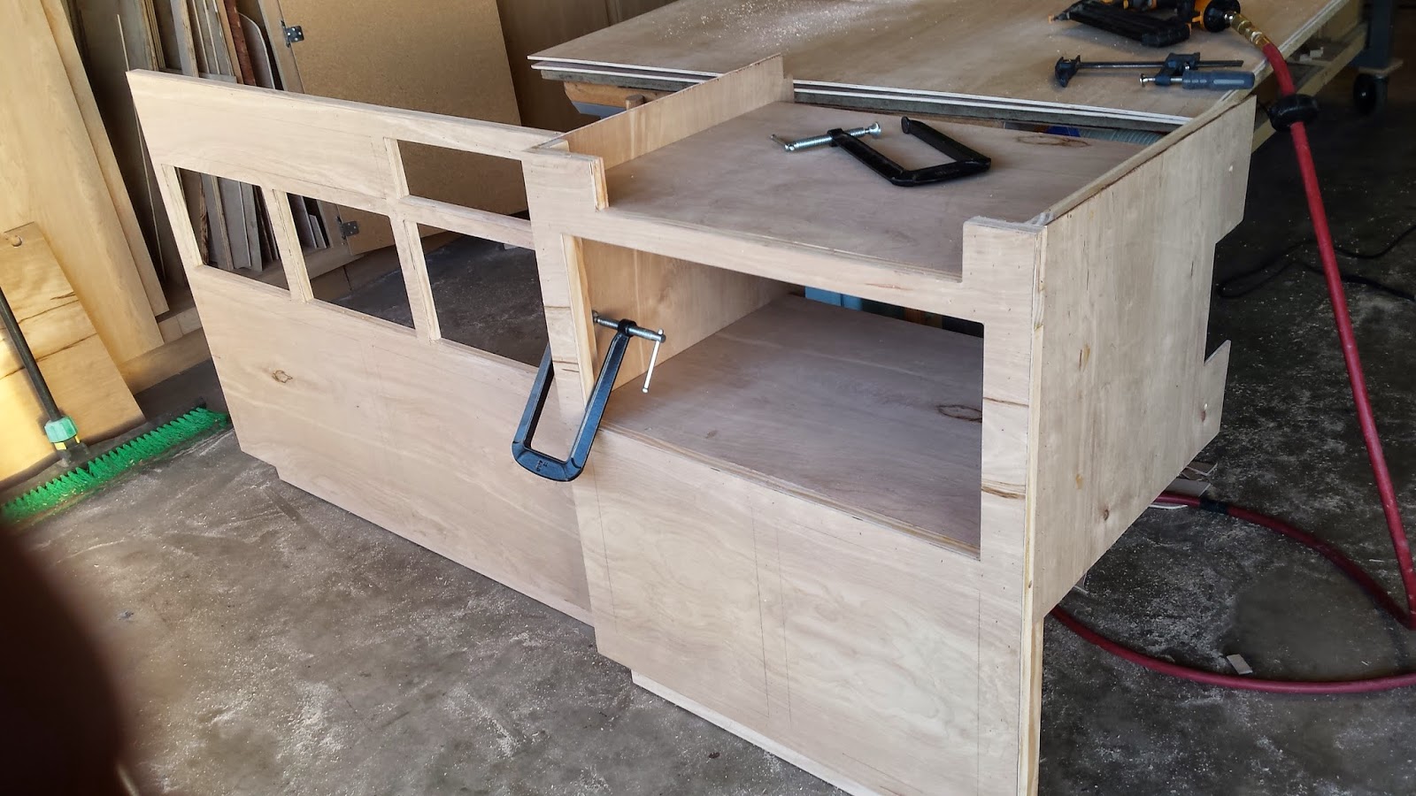 73 Revcon remodel : Rebuilding Cabinets