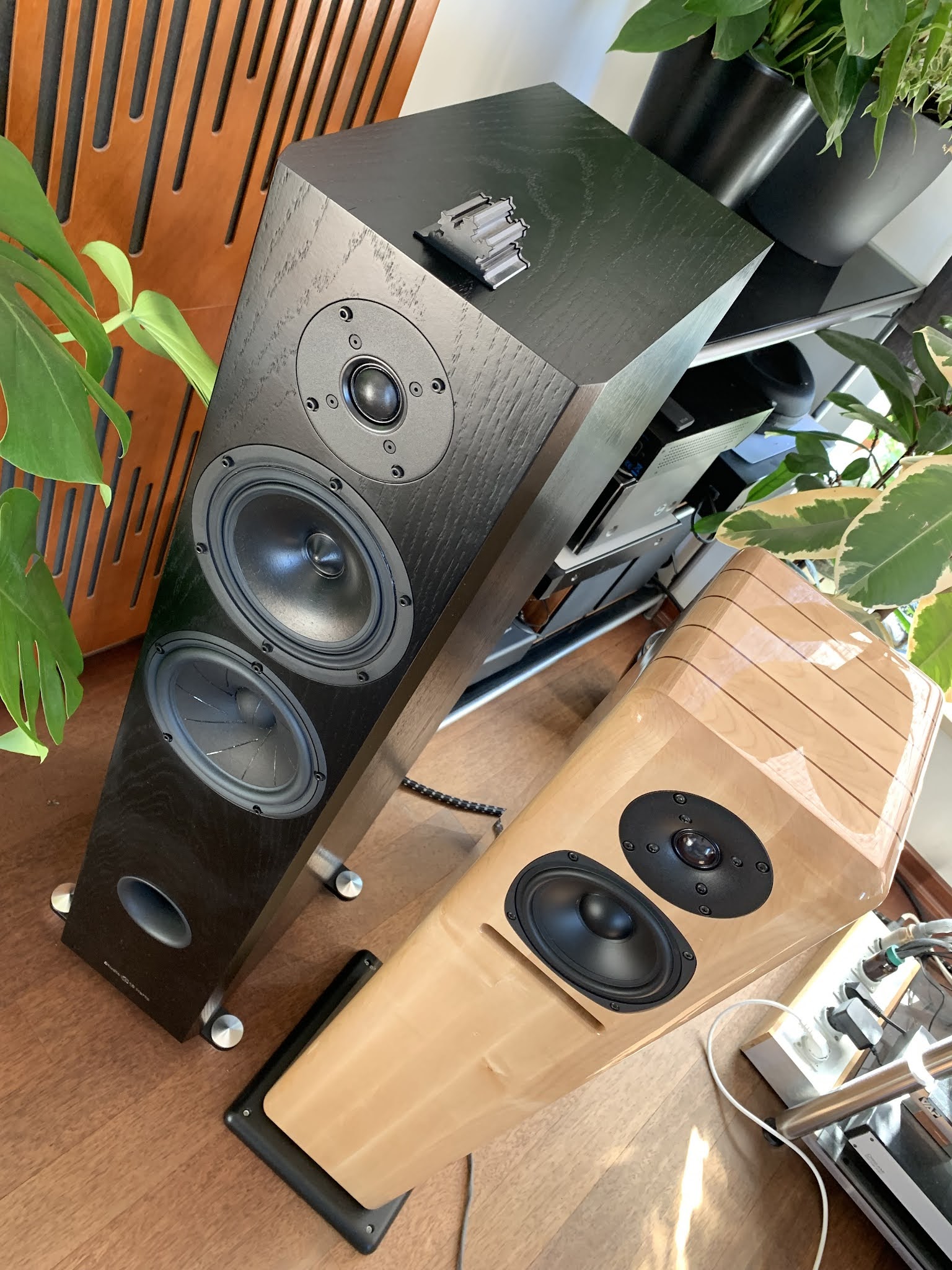 Stereo i Kolorowo Underground Xavian Madre Perla Marina, głośniki