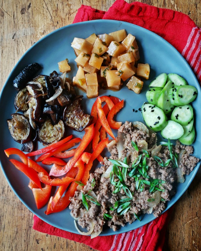 Mango & Tomato Ground Beef Bulgogi Platter