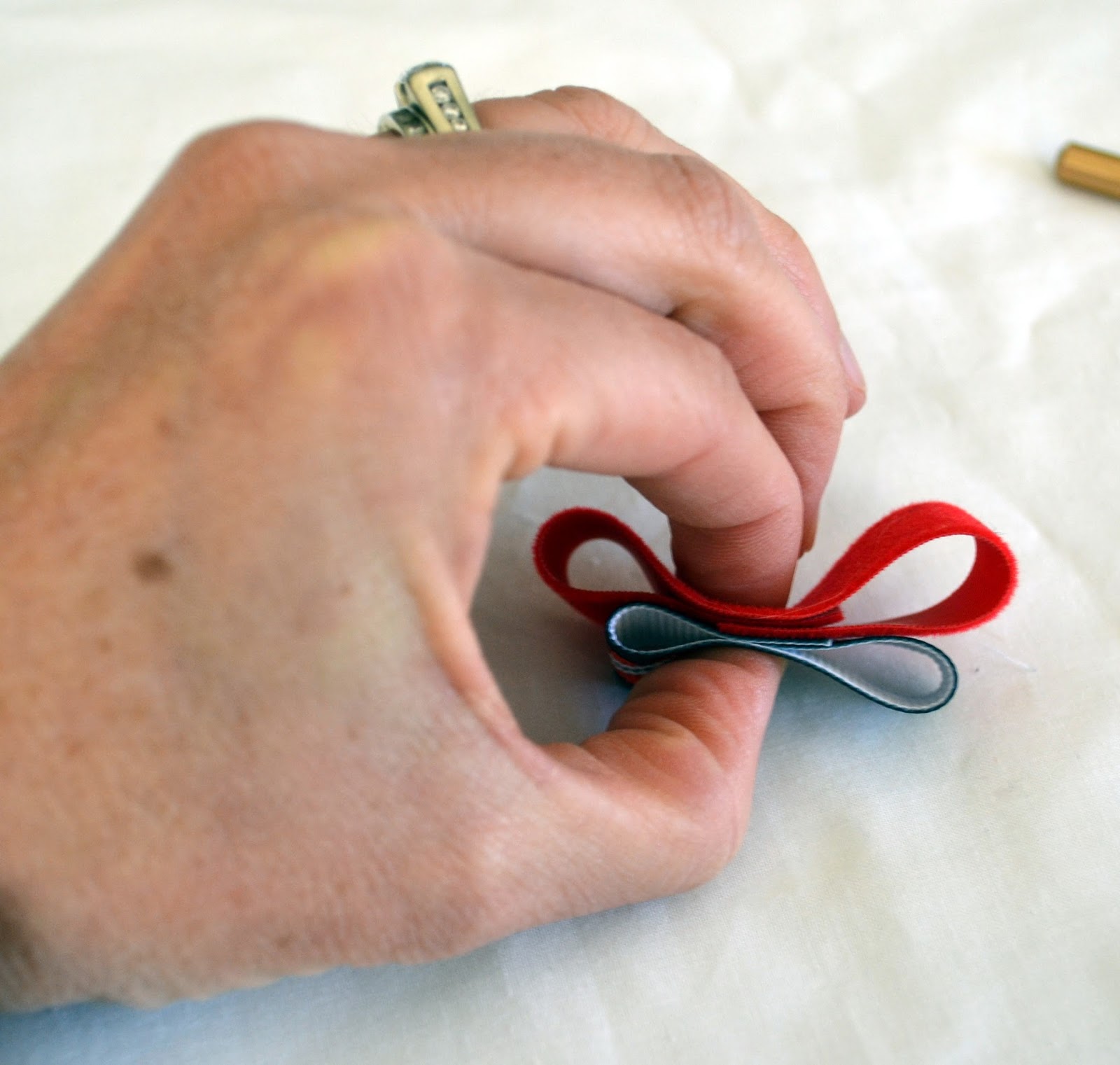 Dog hair bow tutorial