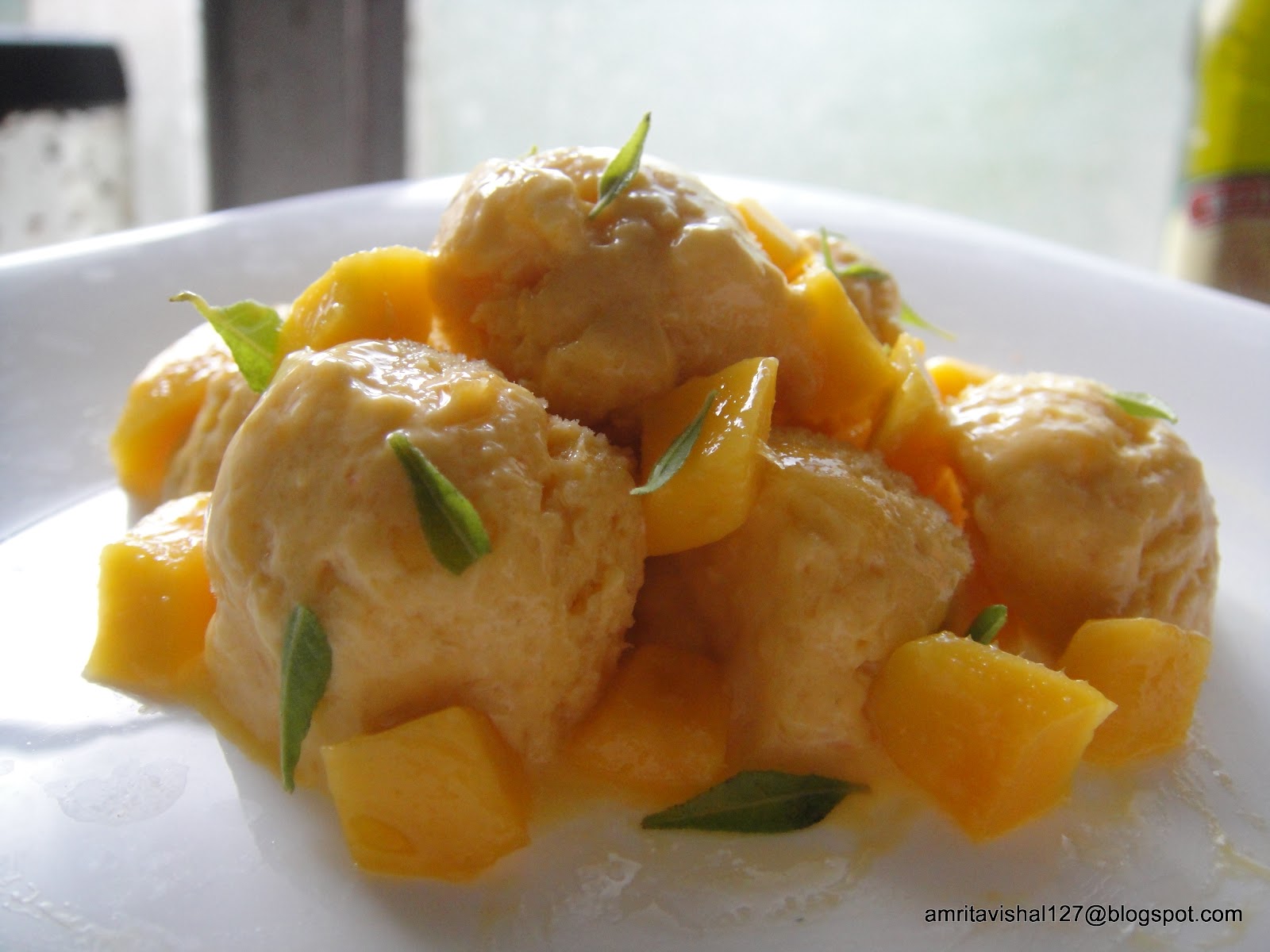 Sweet 'n' Savoury Healthy Mango and Banana Gelato