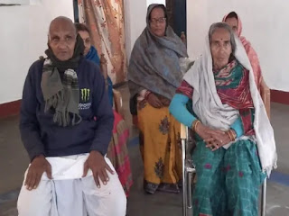 पूर्व विधायक के निधन के थोड़ी देर बाद पत्नी की भी हुई मौत, एक ही चिता पर किया गया अंतिम संस्कार पूर्व विधायक के निधन के थोड़ी देर बाद पत्नी की भी हुई मौत, एक ही चिता पर किया गया अंतिम संस्कार