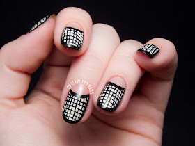 Black and white framed mesh half moons by @chalkboardnails