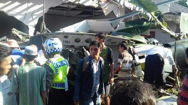 Kronologi Jatuhnya Helikopter TNI-AD Sebelum Jatuh Menimpa Rumah Warga Dan Menewaskan Awaknya Kronologi Jatuhnya Helikopter TNI-AD Sebelum Jatuh Menimpa Rumah Warga Dan Menewaskan Awaknya