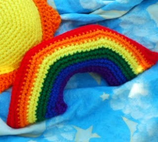 PATRON GRATIS ARCOIRIS AMIGURUMI 