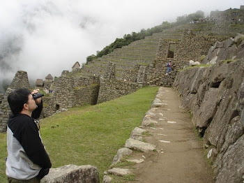 Explorando Machu Picchu