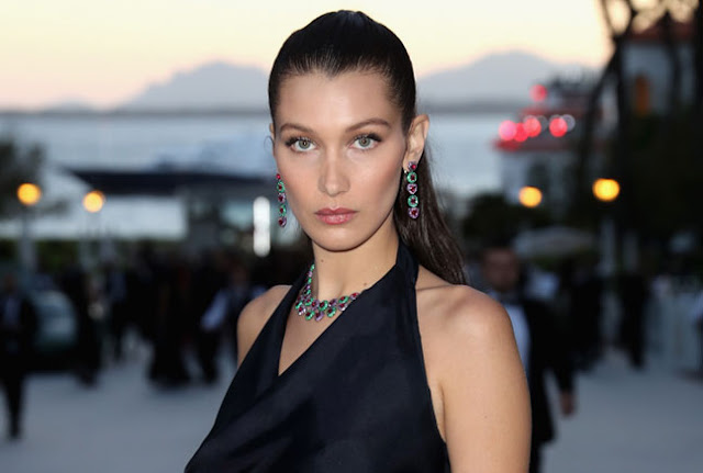 Bella Hadid, nova embaixadora da Dior Makeup A grife fez o anúncio nesta terça-feira (31), dia em que acontece seu