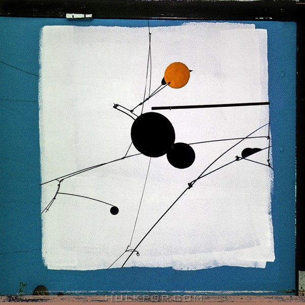 eAeon – Maybe – Single