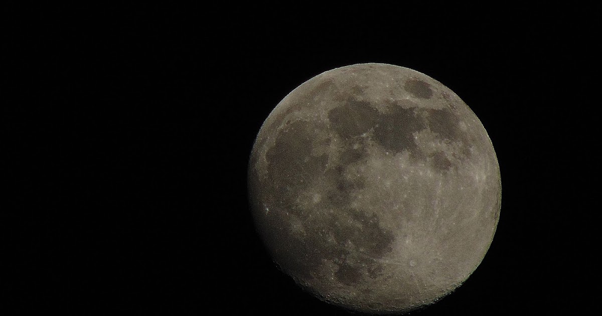 STEPHEN BENSON PHOTOGRAPHY Milk Moon 05/05/20