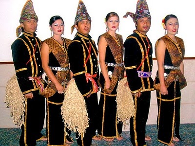 Pakaian Tradisional Etnik Kadazan Lelaki / BORNEO TRADISIONAL COSTUME