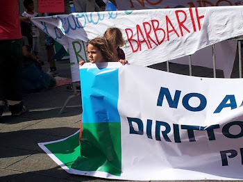 Cagliari 8 giugno 2013 - bambine e bambini rom difendono il diritto alla scuola