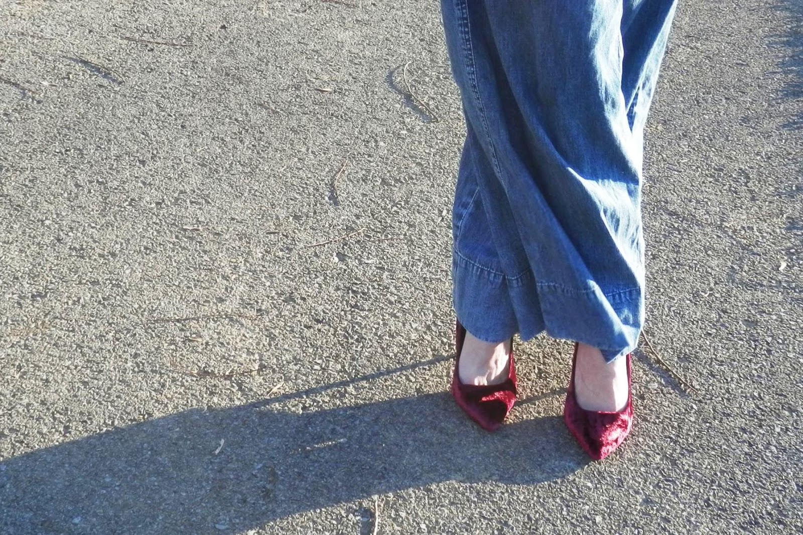 crushed velvet trainers nike